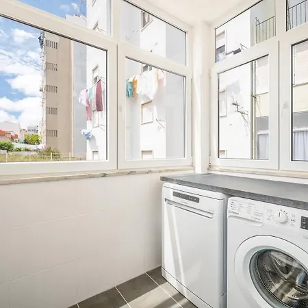 アパート Guestready - Captain's 1e Near Alfama *